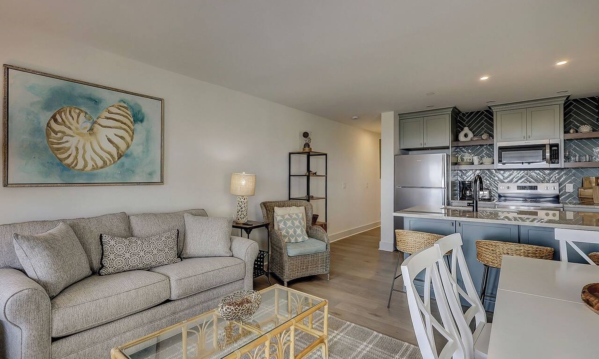 Hilton Head Island Condo | Oceanfront Villa, Heated Beachside Pool!
