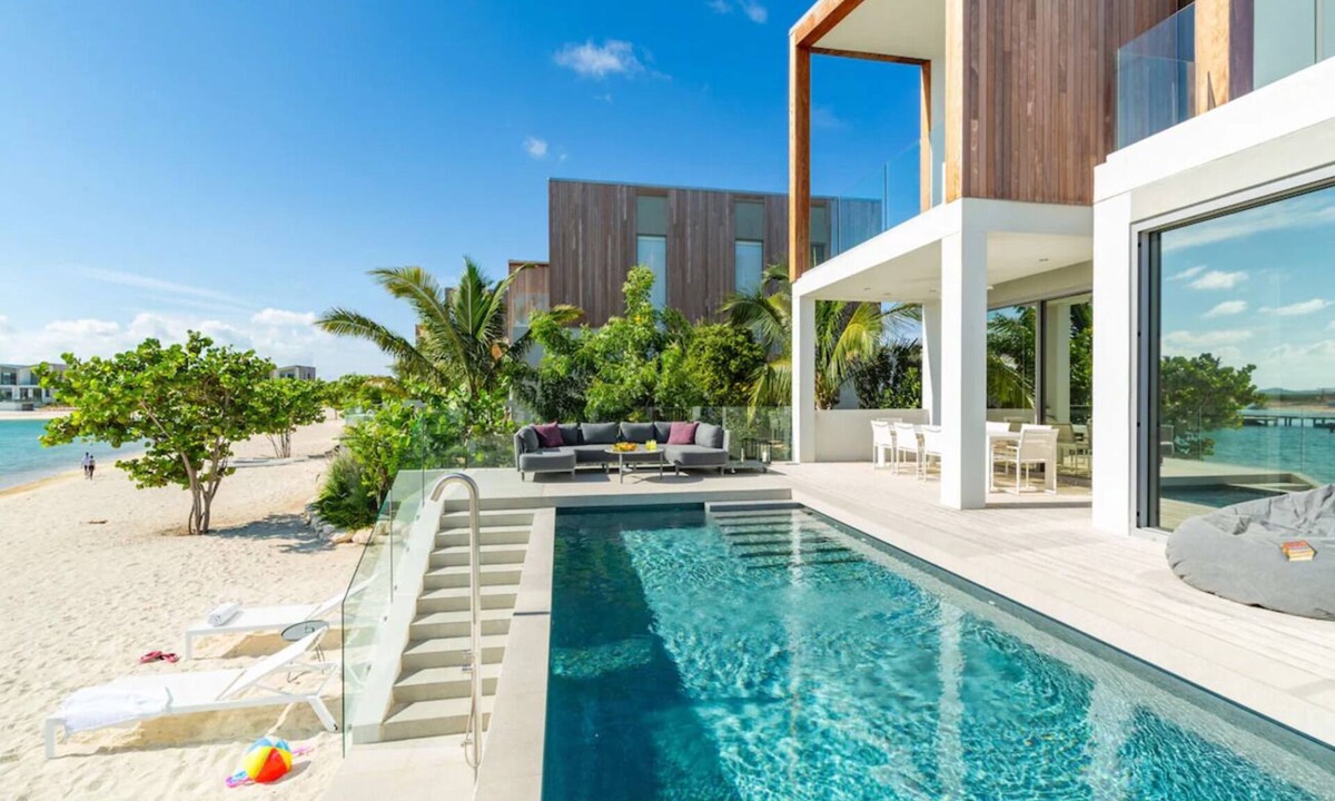 Juba Sound Hotel | Oceanfront Villa w/Private Pool & Panoramic Views | Breathtaking Marine Getaway