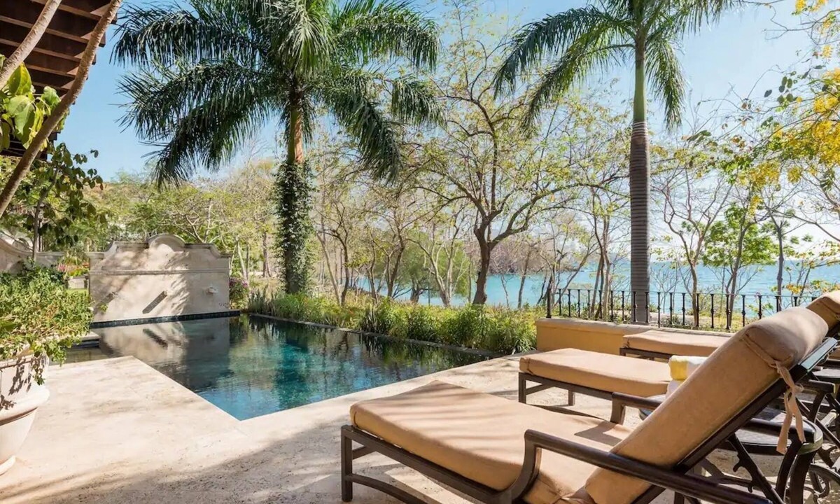 Las Catalinas Villa | Oceanfront Villa with Pool and Beach Club Access - Casa Tom