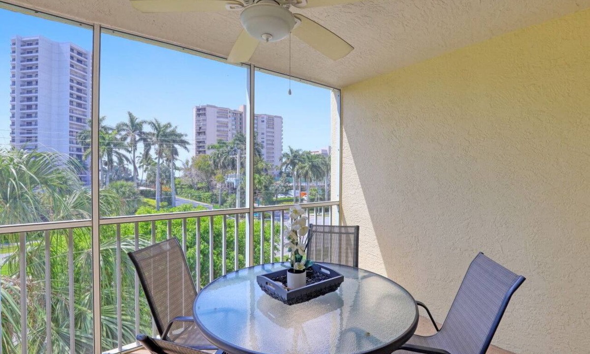 Marco Island Condo | Oceangoing Condo | Pool & Steps to Beach & Food