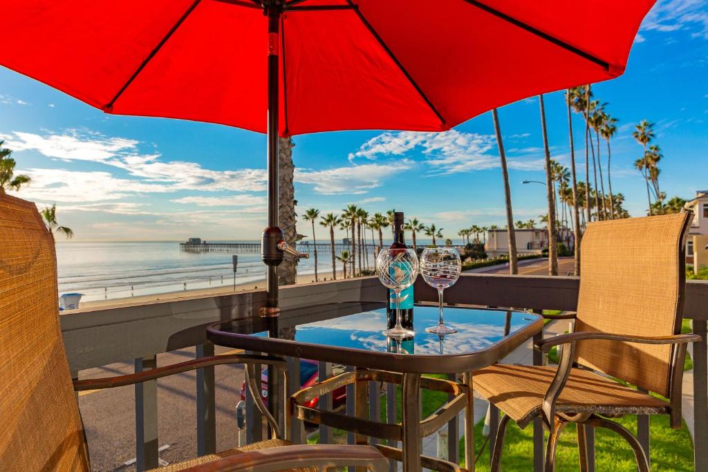 Townsite Hotel | Oceanside Sunsets