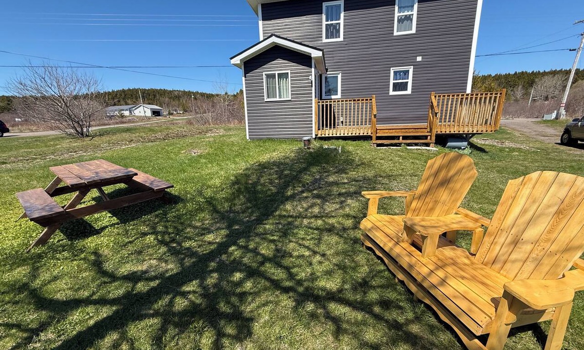 Back Bay Cottage | Oceanview Charming 3-bedroom cottage with WiFi in delightful Back Bay