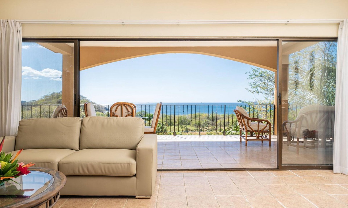 Potrero Apartment | Oceanview Condo With Pool Near Playa Prieta 2BR - Vida de la Paz 4