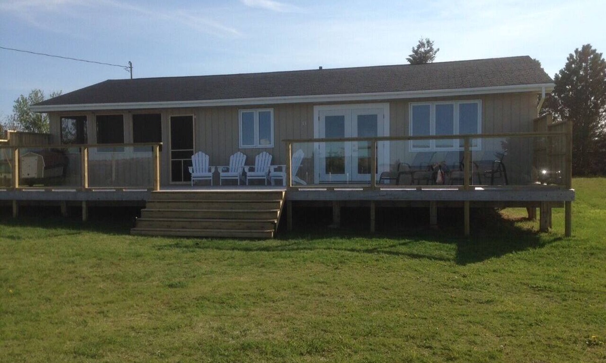 Princetown Cottage | Oceanview Cottage -Beach - Peaceful, Amazing Views