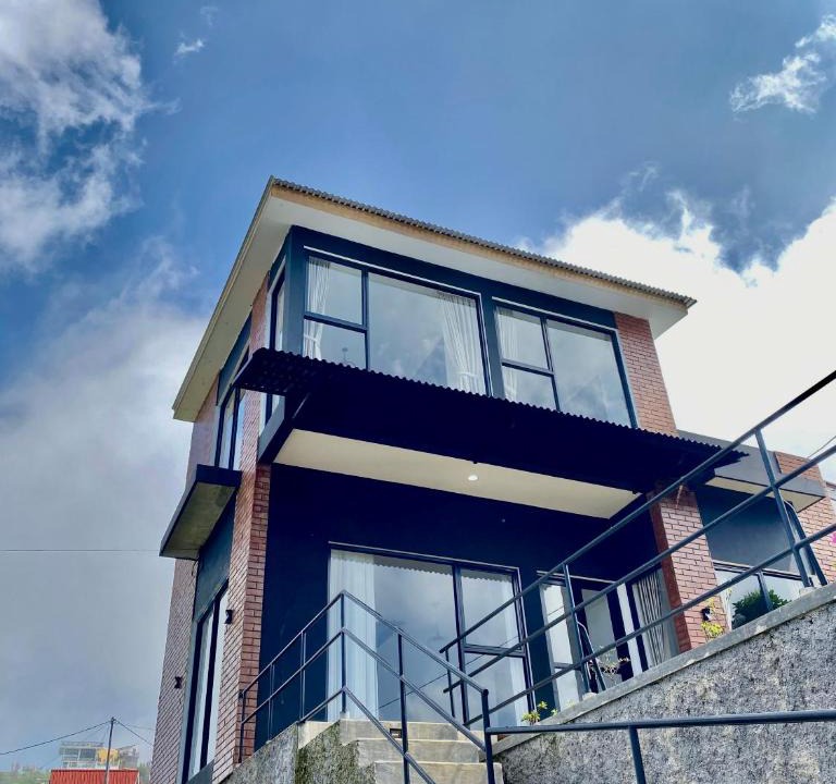 Dieng Kulon Villa | Oemah Ntuy Full view