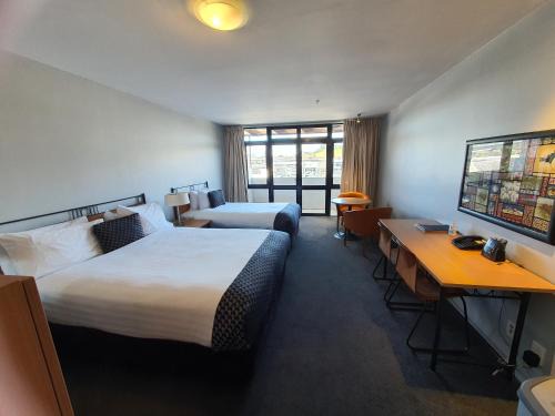 Epsom Hotel | Off Broadway Motel