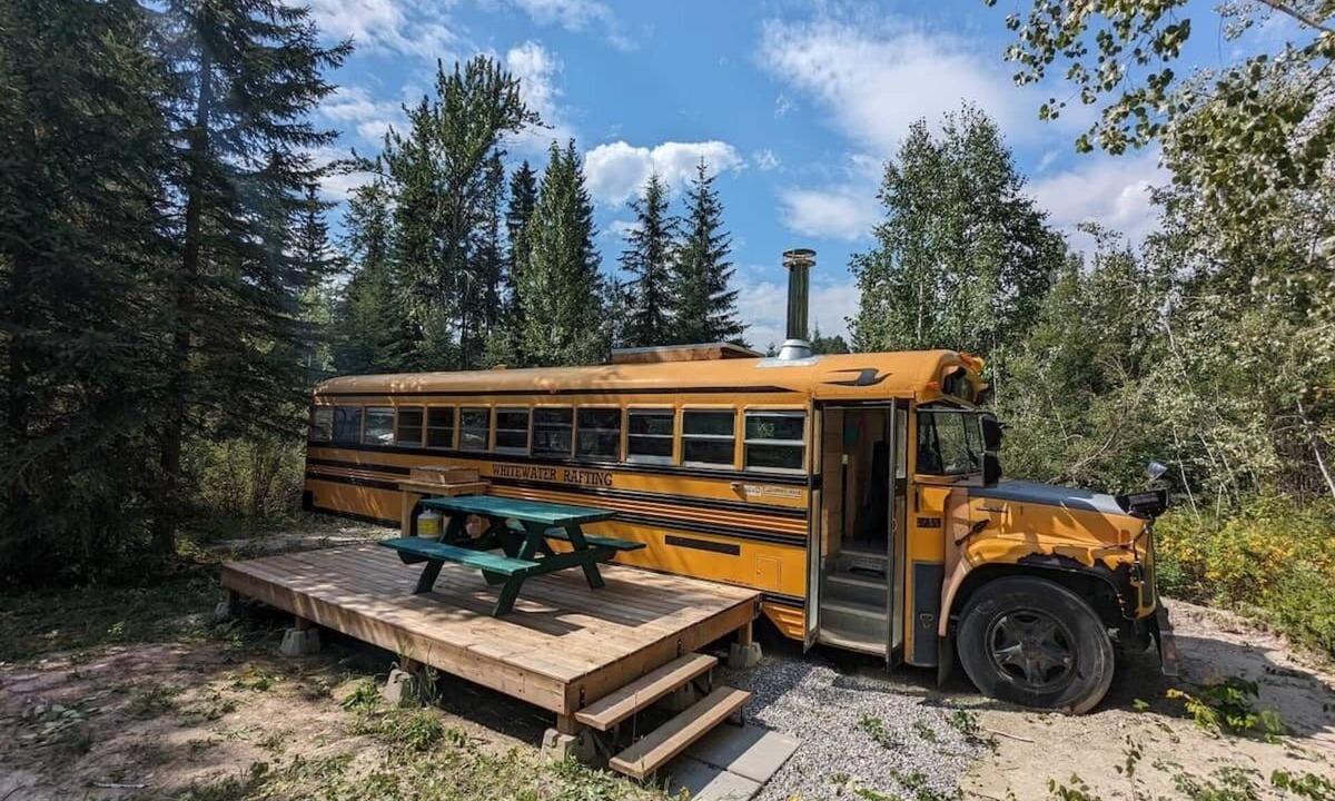 Blaeberry House | Off-Grid Skoolie Retreat