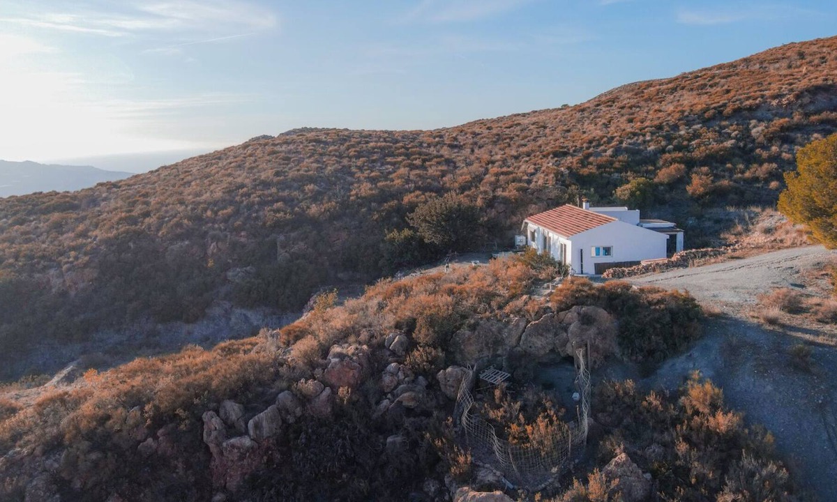 Motril Cottage | Off Grid Tiny House - Casa Natural