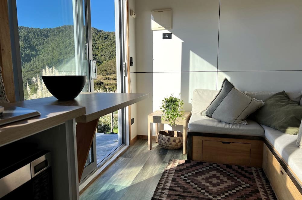 Whangaripo Cabin | Off-Grid Tiny House Ideal to Reconnect with Nature in New Zealand