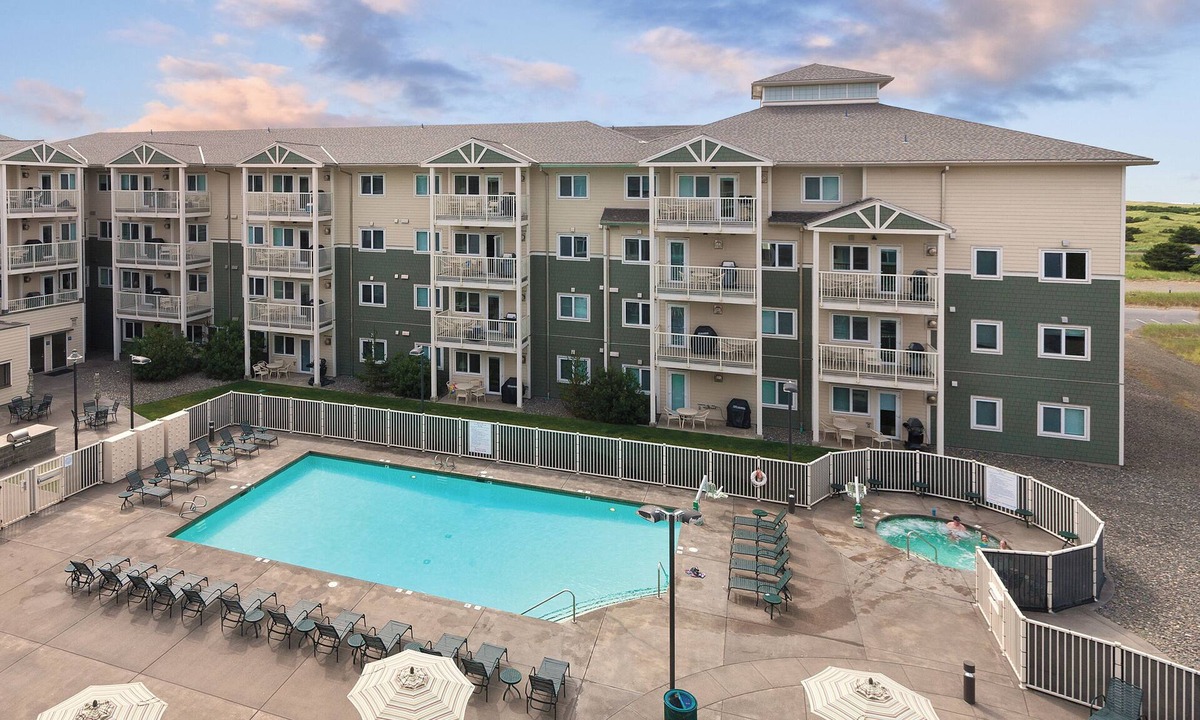 Long Beach Resort | OFFICIAL LISTING | Worldmark Long Beach 2BR w/Direct Beach Access, Pools & More