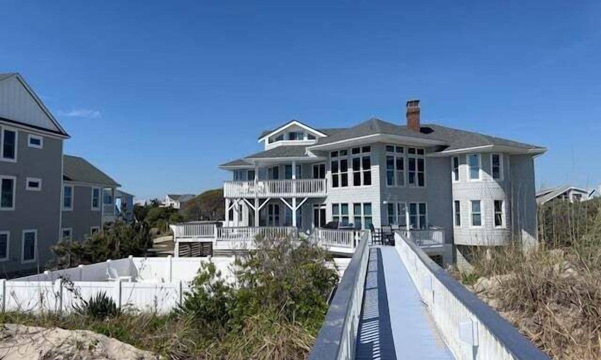 Ocean Hill House | OH-10 "Nirvana" Saturday-Saturday Private Pool! Oceanfront