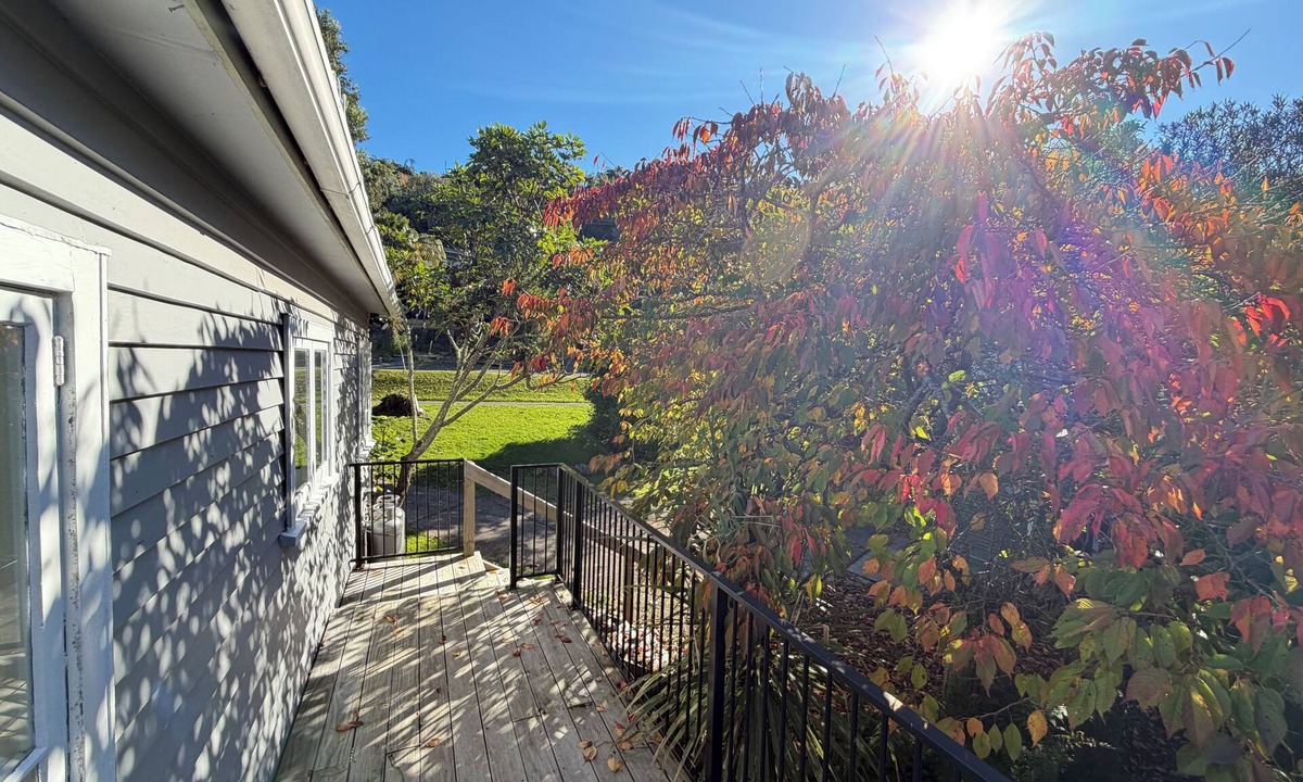 Lake Okareka House | Okareka Lakestay - Sleeps 8 - close to lake.
