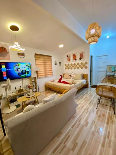 Olango Island Villa | Olango Island - S&E-2 Tiny Guest House Fully Furnished with Hot Shower, Washer, Wi-Fi, Netflix & King-size Bed