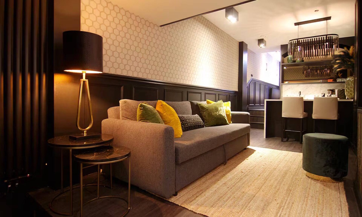 Canal Ring Hotel | Old bar studio for 6 persons