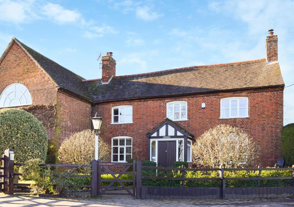 Lichfield Apartment | Old Barn