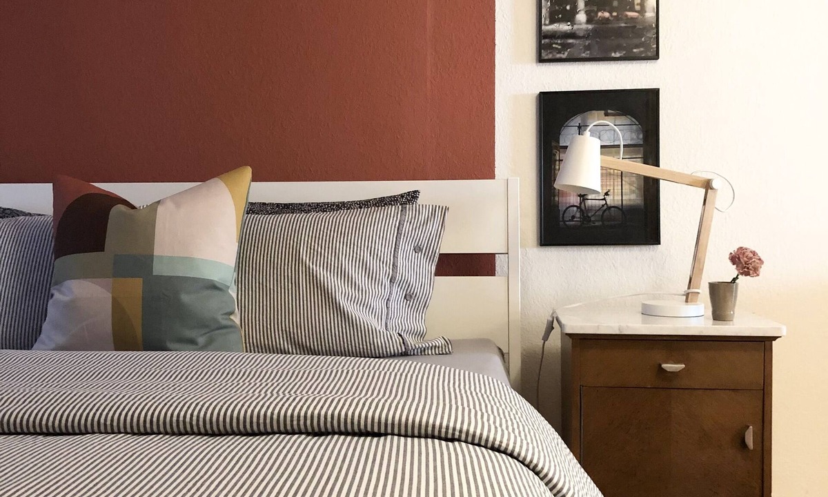Old City of Bern Apartment | Old City Gem Very Comfy Bed Bakery Downstairs