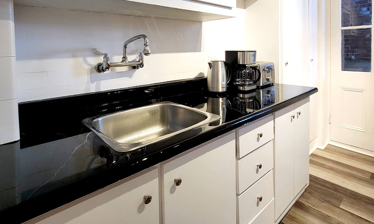 Haute-Ville Apartment | Old Quebec - Les Suites Montcalm Free ?