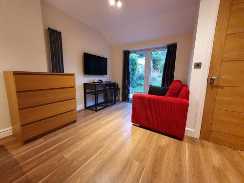 Newmarket Apartment | Old School House Studio