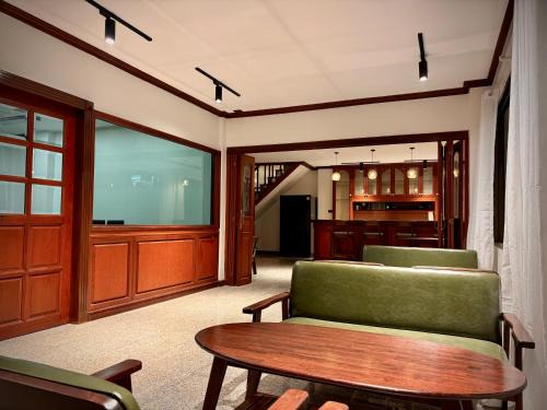 Wang Burapha Phirom Hostel | OLD SOUL Hostel