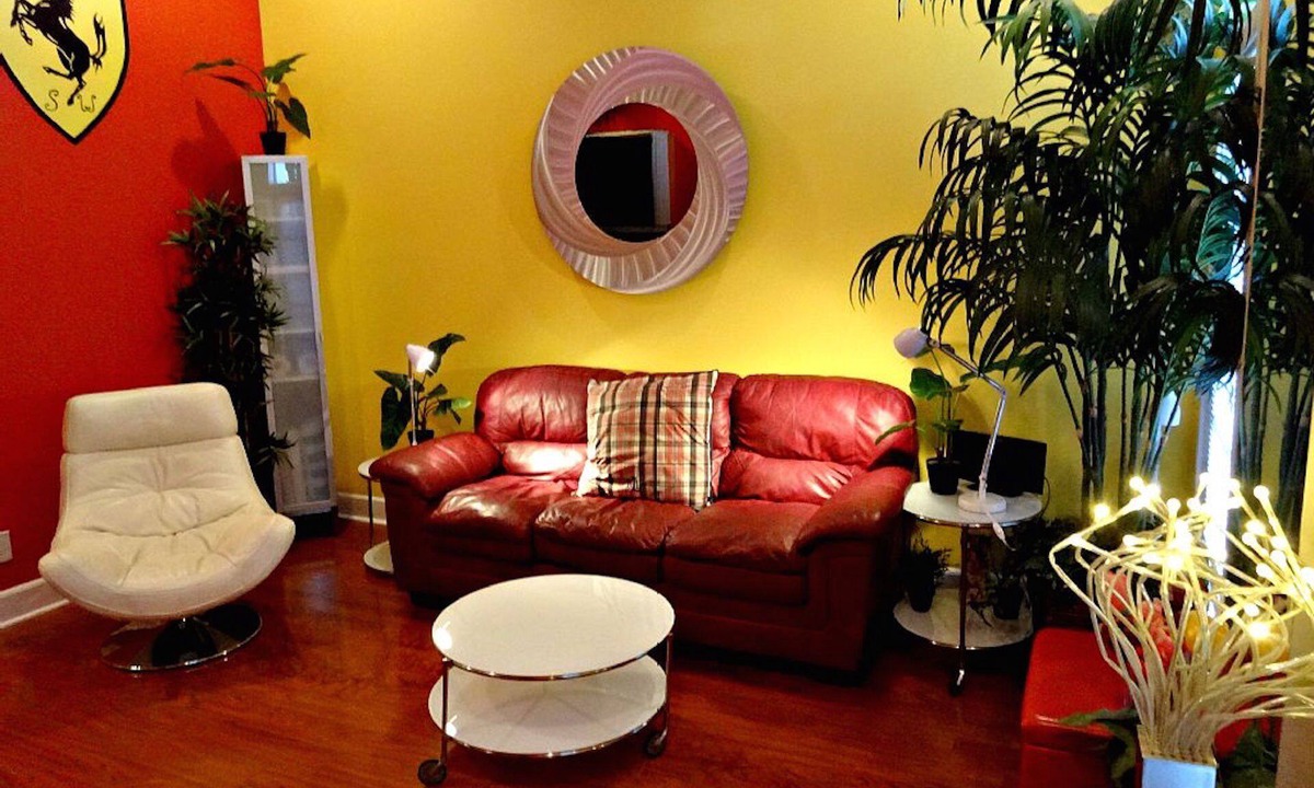 Uptown - Upper Duval Condo | OLD TOWN, STEPS TO DUVAL! 'LA DOLCE VITA' SLEEPS 2-4, 3 BLOCKS TO SOUTHERNMOST