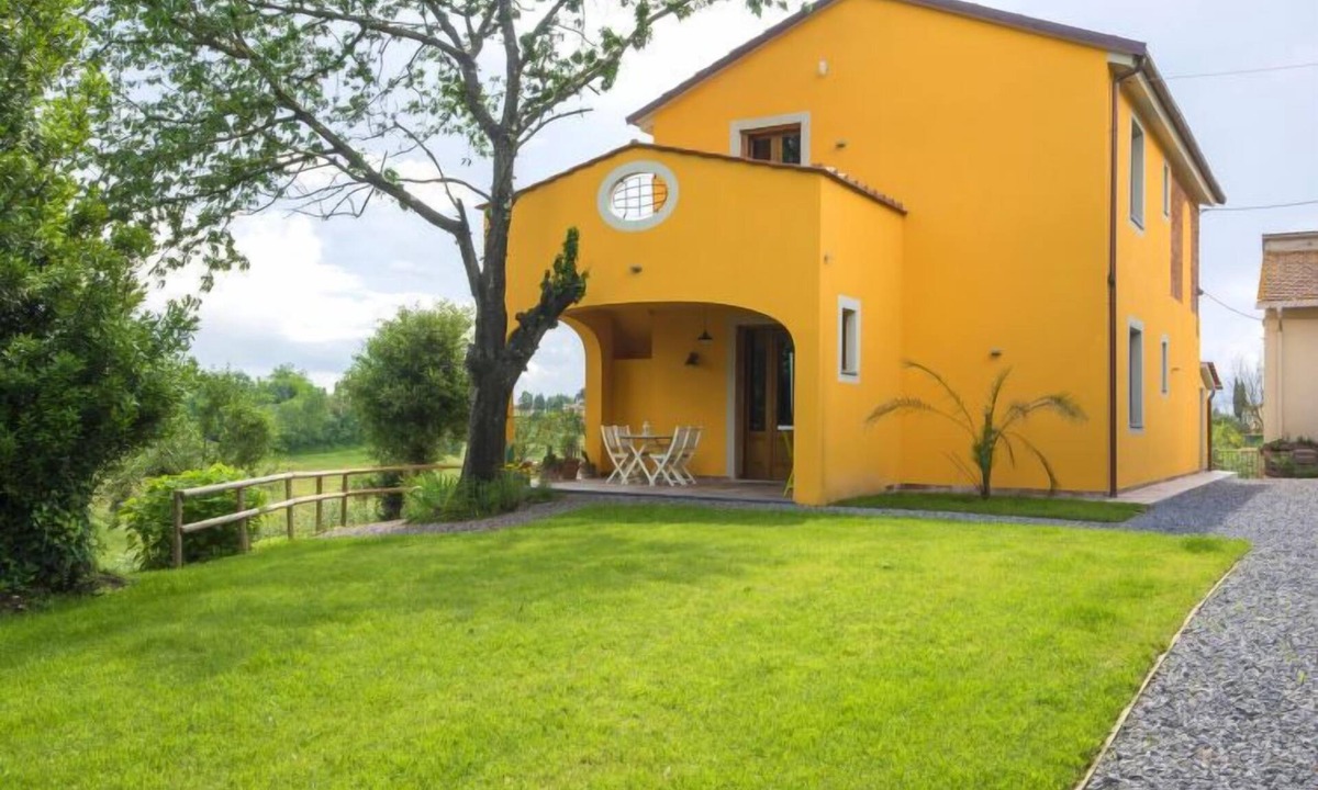 Fucecchio Apartment | Oleandro by Interhome