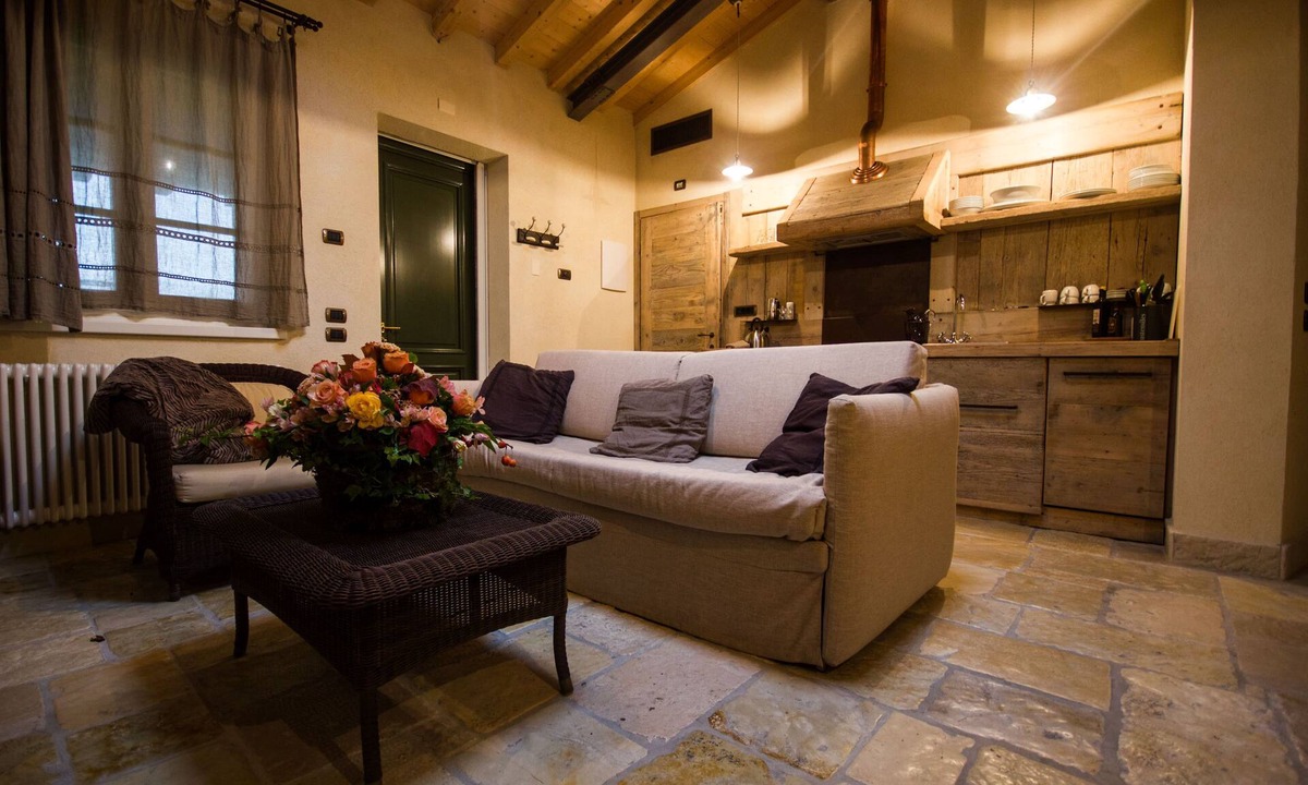 Pietrasanta Apartment | Olimagio Farmstay w/animals & 25m pool <4km Forte dei Marmi beach