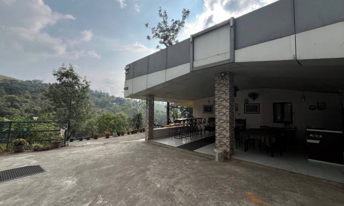 Valparai Hotel | Olive Garden