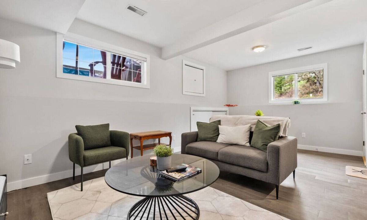Invermere Apartment | Olive & Onyx | Fire Pit | Pet-Friendly | Central