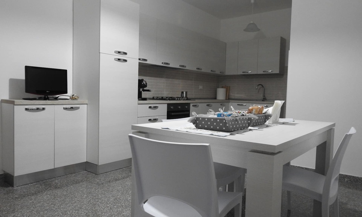 Piane d'Archi-Quadroni Apartment | Olive trees stay between sea and mountains