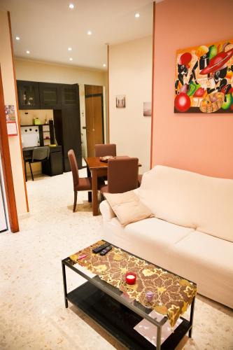 Fuorigrotta Apartment | Oltremare House