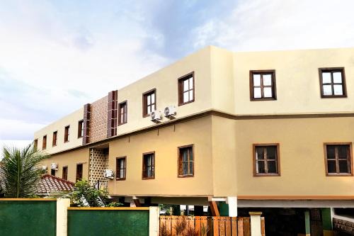 Semarang Hostel | Omah Pelem Syariah