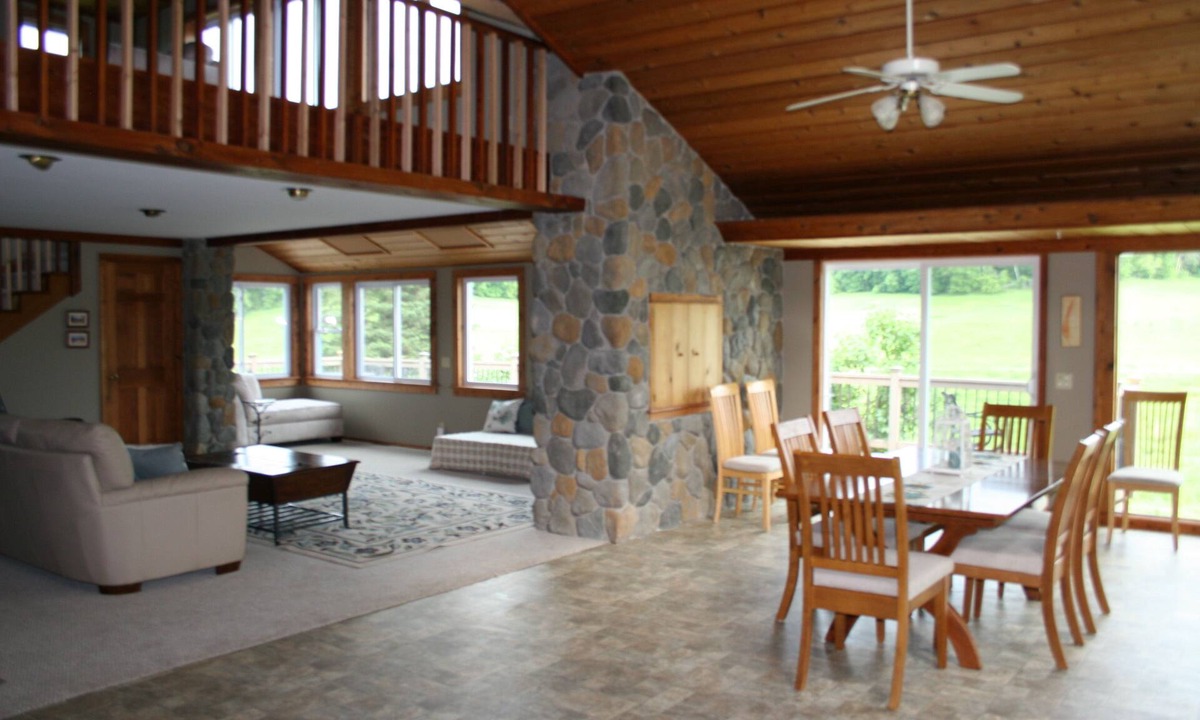 Wyoming Cottage | On 278 pristine acres, 1 acre fishpond, close to all Spring Green attractions!