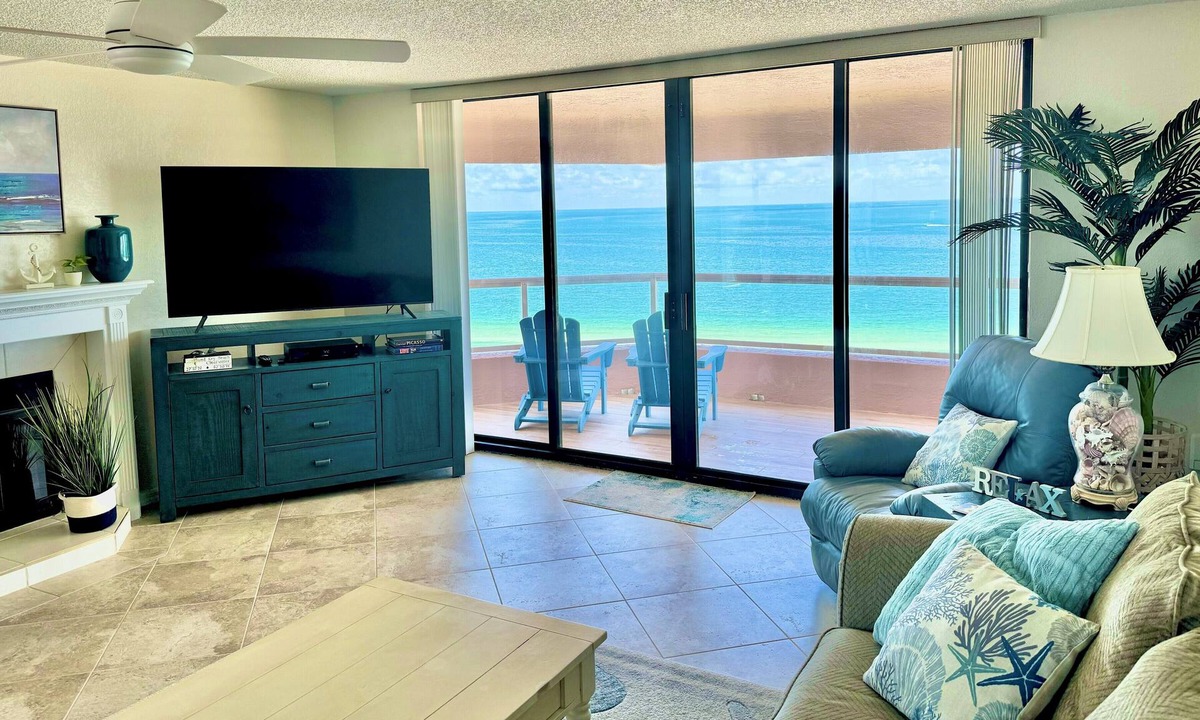 Sand Key Condo | ON BEACH End Unit @ Crescent Beach Club. Amenities Galore w/AMAZING 320° Views!