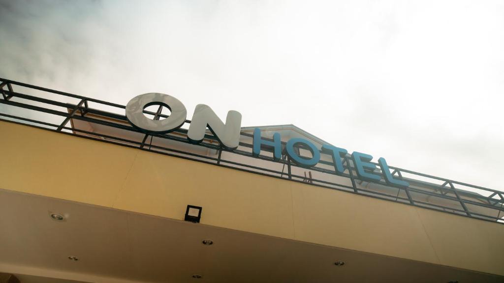Clark Freeport Hotel | On Hotel