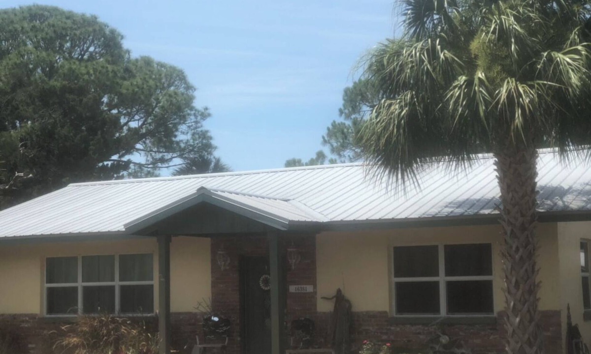 Cedar Key House | on Water, dock,boathouse, hot tub, pool, , kayaks, canoe , boat launch