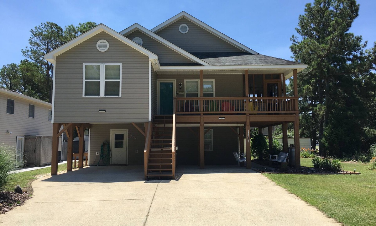 Colington House | On Wings Of Eagles