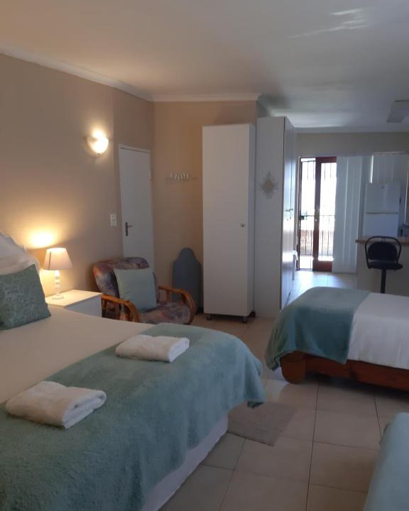 Plattekloof Apartment | On Yonder Hill