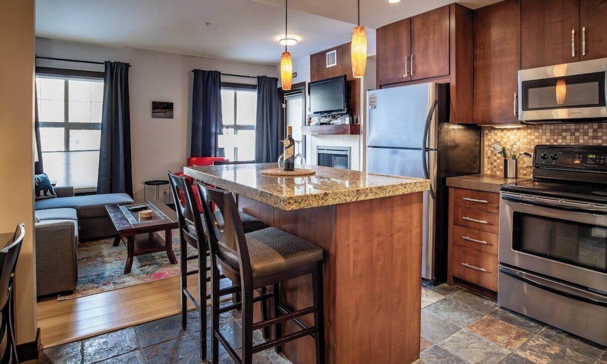 Canmore Condo | One Bed/Bath Silver Creek Retreat