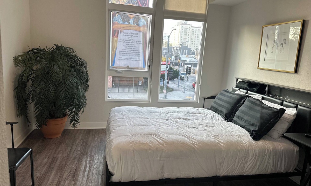 Hollywood Apartment | One bed studio luxury apartment in the heart of Hollywood Walk of Fame