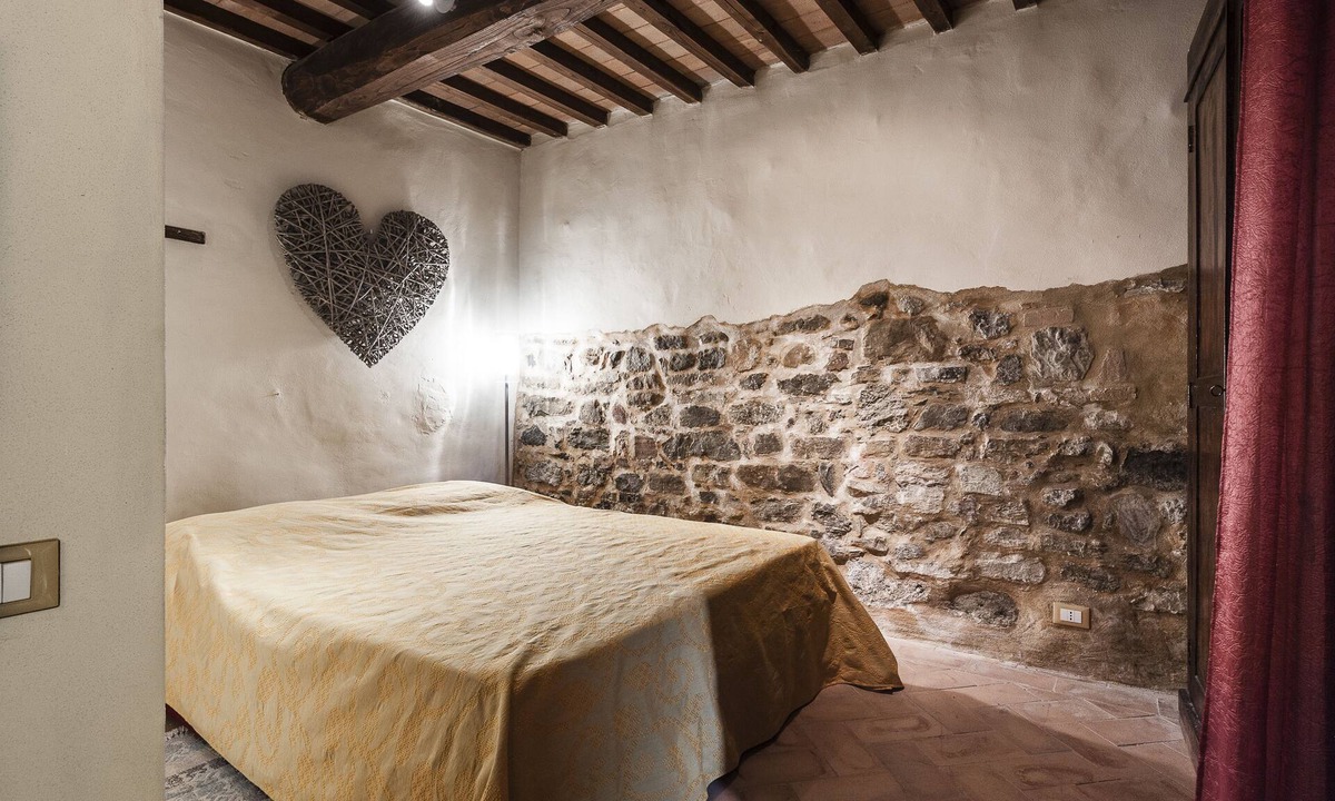 Castelnuovo di Val di Cecina House | One bedroom and bathroom apartment with outdoor terrace