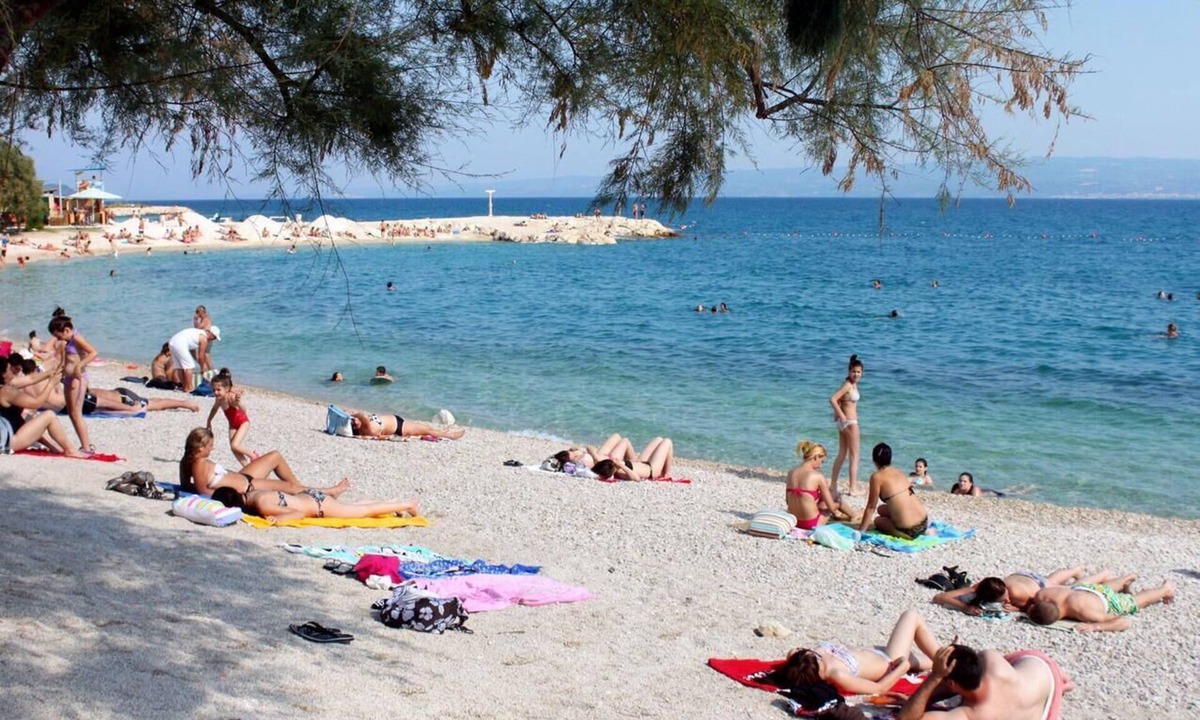 Vranjic Apartment | One bedroom apartment with terrace Solin, Split (A-16067-a)