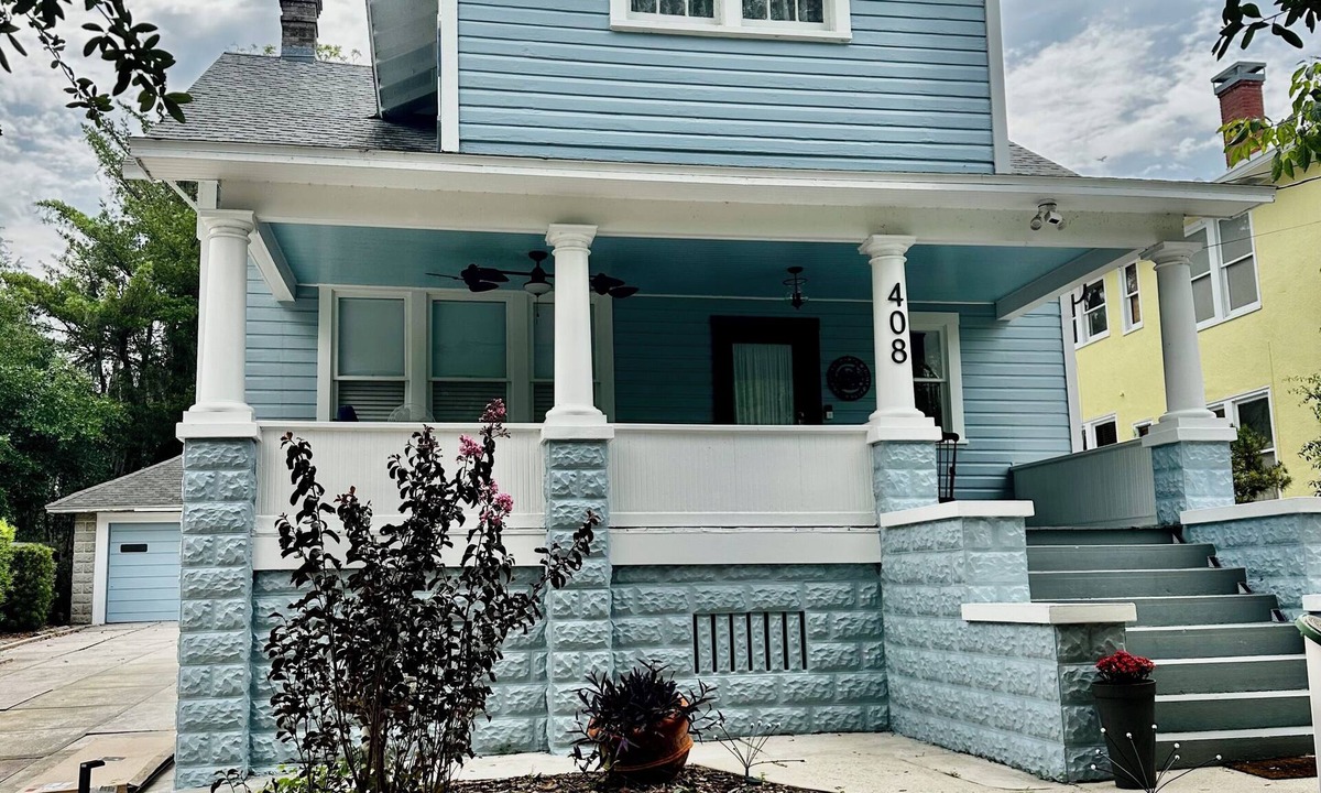 Mount Dora House | ONE BLOCK from downtown Mount Dora! Historic Slack House-Upper Level Duplex