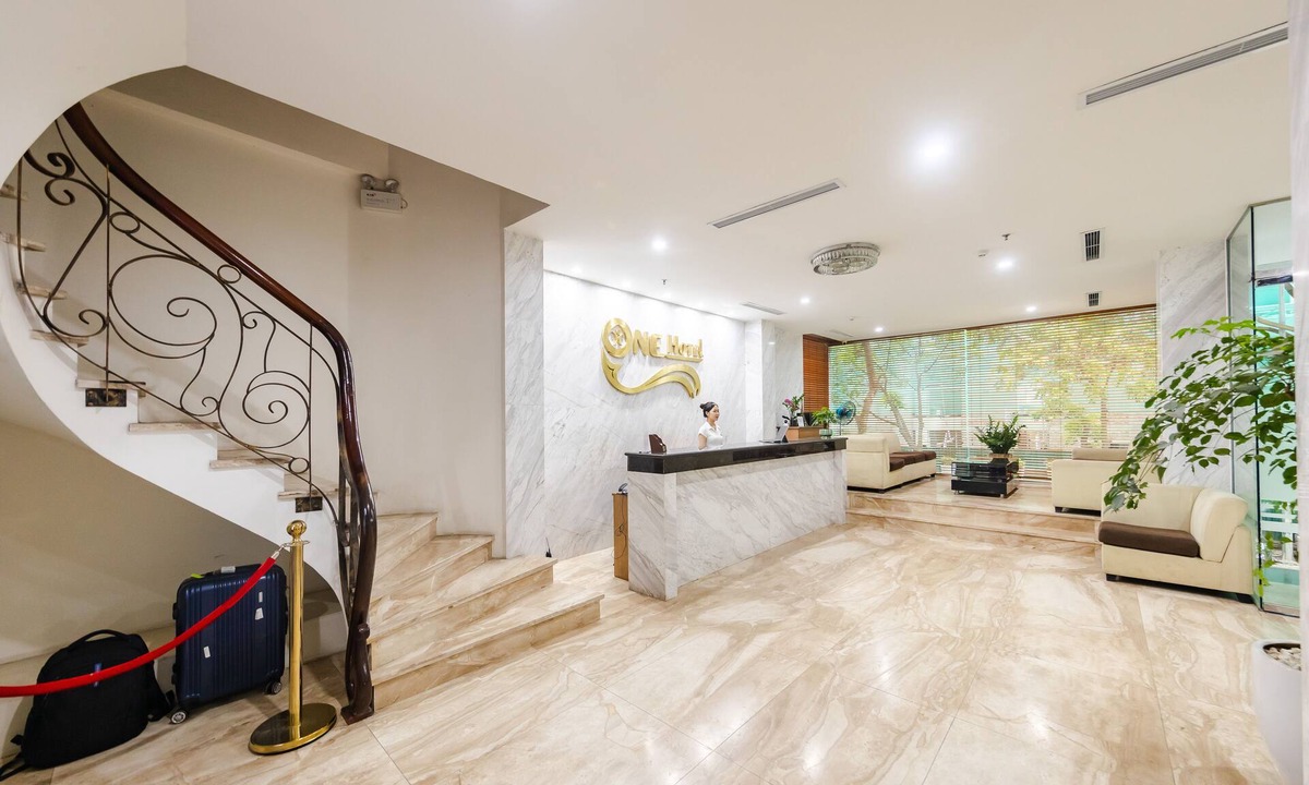 Dich Vong Hotel | One Hotel