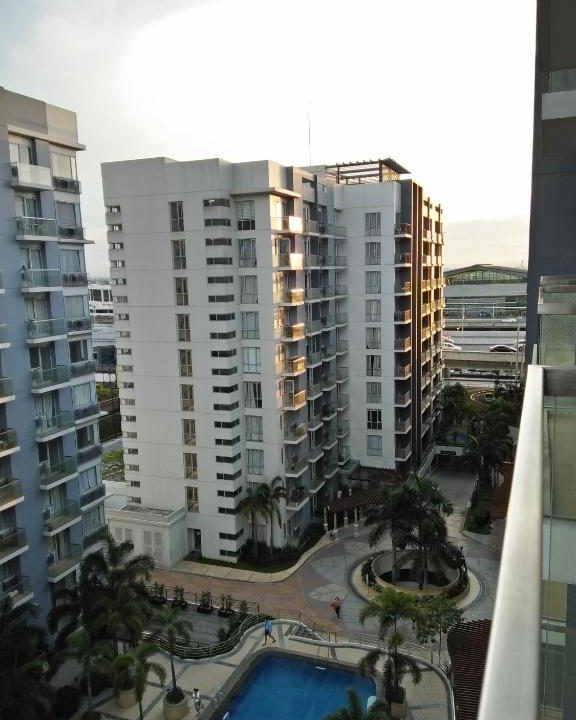 Pasay Apartment | One Palm Tree Villas