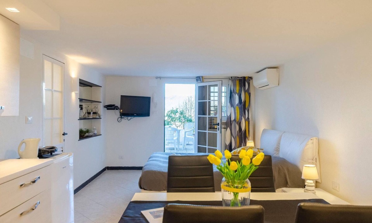 San Massimo House | One-room apartment with terrace hill view
