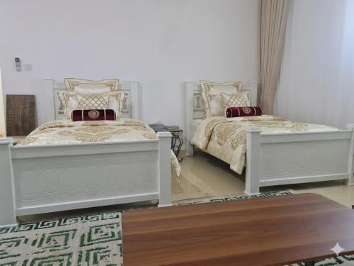 Al Shamkha Apartment | One Room with two bed