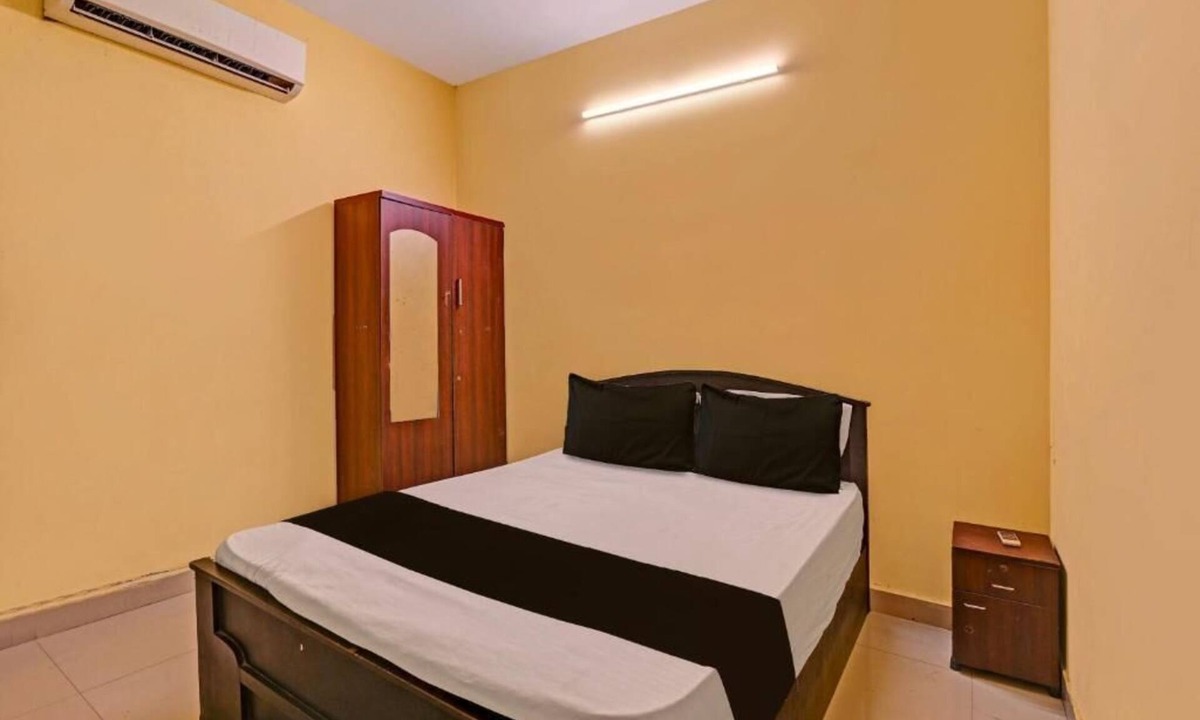 Injambakkam Hotel | One Soft Hotel