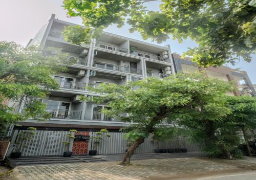 DLF Phase 3 Hotel | One Stayz by Zipcode
