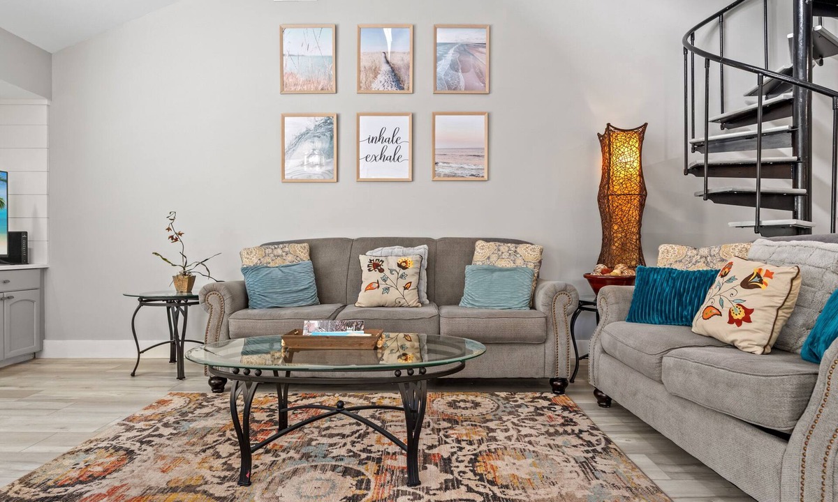 Gulf Pines Cottage | Only 7 minute walk to the beach! Now booking for Summer 2025