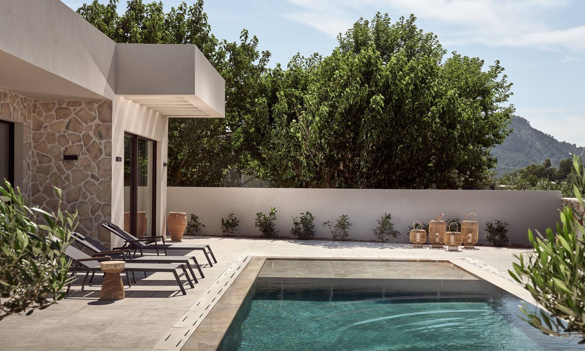 Gaitanion Villa | Onore Villa, with Heated Pool & Signature Design